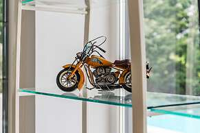 Exclusive Lake Villa