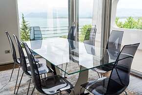 Exclusive Lake Villa