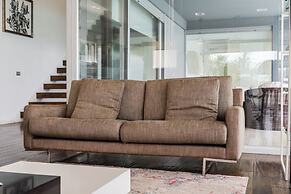 Exclusive Lake Villa