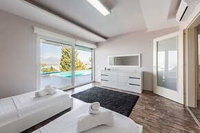 Sunrise The Twin Villa