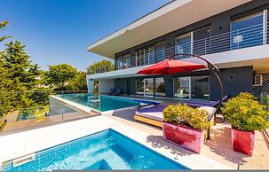 Sunrise The Twin Villa