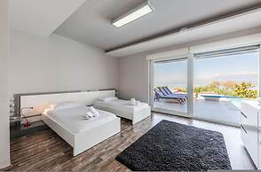 Sunrise The Twin Villa