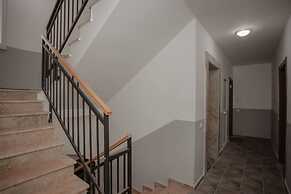 The Luxury Garden Apartment