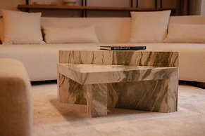 The Luxury Garden Apartment