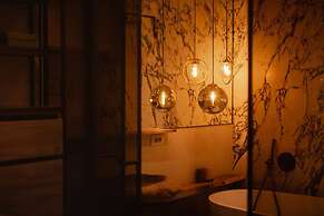 The Luxury Garden Apartment