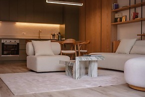 The Luxury Garden Apartment