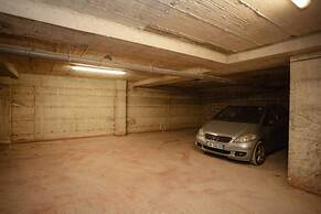 The Luxury Garden Apartment