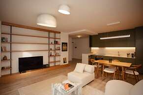 The Luxury Garden Apartment