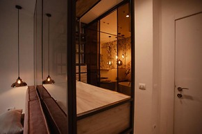 The Luxury Garden Apartment