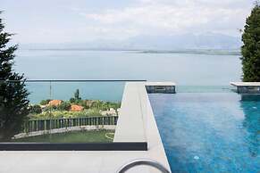 The Luxury Villa in Shkod r