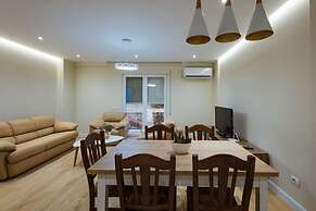 Grandpa s Apartment - Free Parking