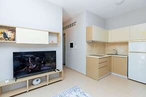 The Coastal Apartment