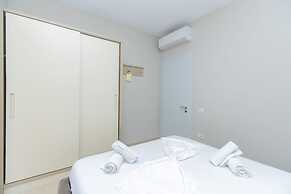 The Coastal Apartment