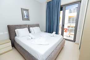 The Coastal Apartment