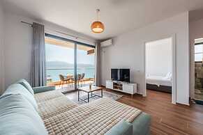 Exclusive Seafront Apartments Apartment 2