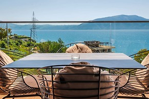 Exclusive Seafront Apartments Apartment 2