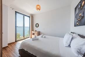 Exclusive Seafront Apartments Apartment 2