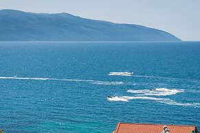 Exclusive Seafront Apartments Apartment 2