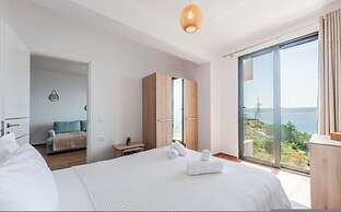 Exclusive Seafront Apartments Apartment 2