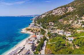 Exclusive Seafront Apartments Apartment 2