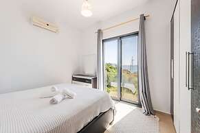 Exclusive Seafront Apartments Apartment 3