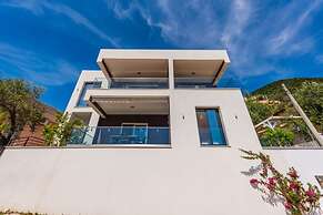 Exclusive Seafront Apartments Apartment 3