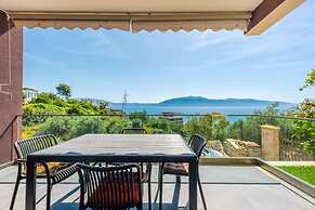 Exclusive Seafront Apartments Apartment 3
