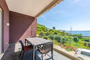 Exclusive Seafront Apartments Apartment 3