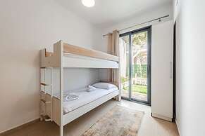Exclusive Seafront Apartments Apartment 3