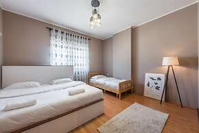 The Peace-up Apartment