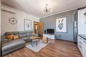 The Peace-up Apartment