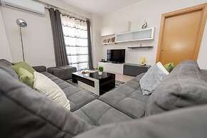 The Downtown Apartment