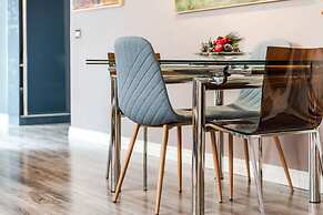 Cozy Family Apartment