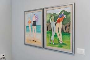 The Funky Apartment Free Parking