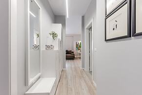 The Funky Apartment Free Parking