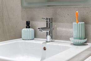 The Funky Apartment Free Parking