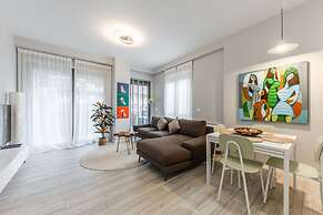 The Funky Apartment Free Parking