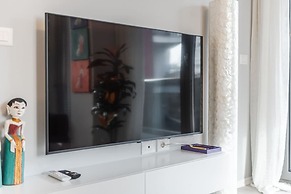 The Funky Apartment Free Parking