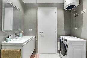 The Funky Apartment Free Parking