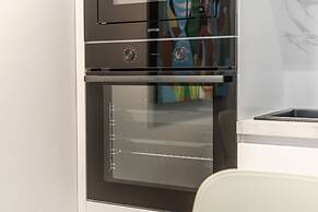 The Funky Apartment Free Parking