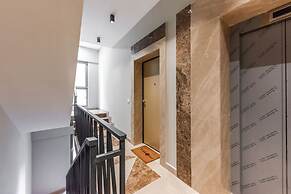 The Funky Apartment Free Parking