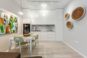 The Funky Apartment Free Parking