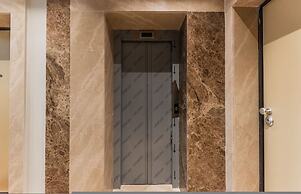 The Funky Apartment Free Parking