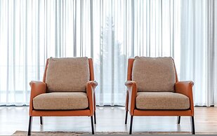 Villa Serenity Luxury Lakeside Manor