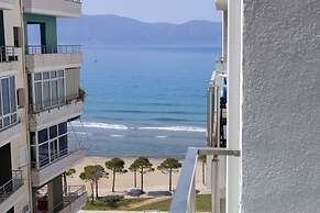 Central Seaview Apartment