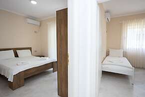 Central Seaview Apartment