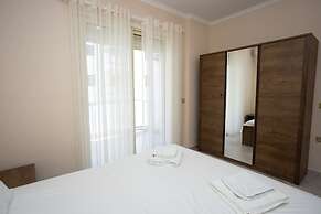 Central Seaview Apartment