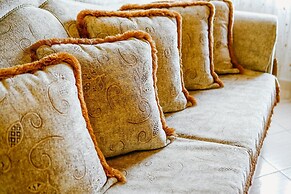 City Grove Blooms and Beds