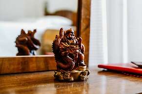 City Grove Blooms and Beds