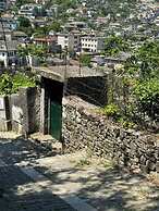 City Grove Blooms and Beds